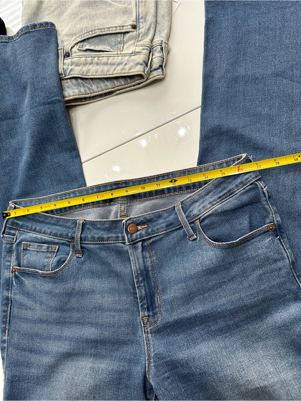 Universal Thread Bundle (2 jeans 1 short) Tall/Long - Picture 10 of 11